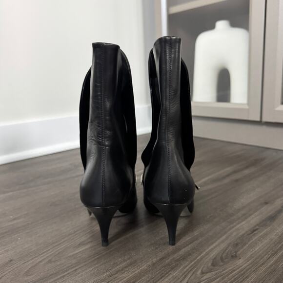 Givenchy Black Leather Silver Bar Heeled Bootie 38.5 Point Toe Kitten Heel Boots - Picture 4 of 6